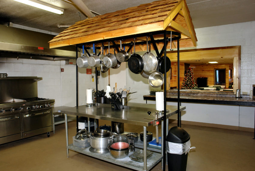 lodge-kitchen-use