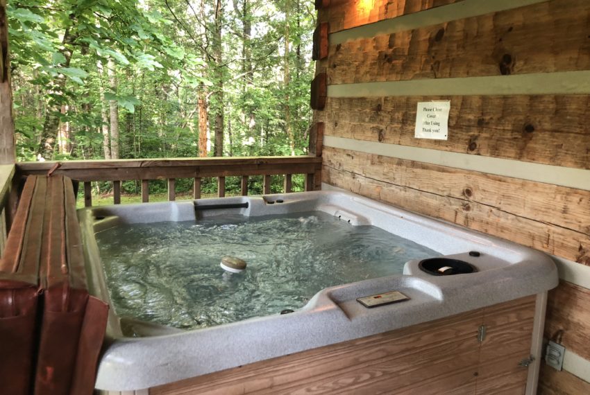 Cabin 7 Hot Tub